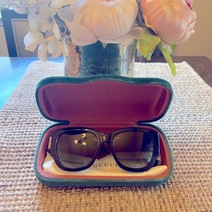 Authentic Gucci Sunglasses (Excellent condition)